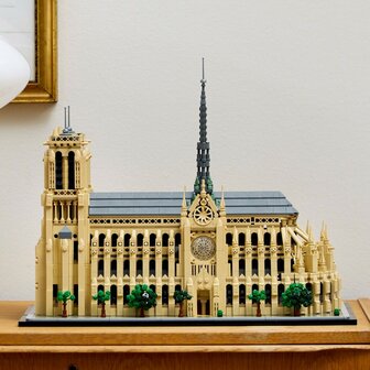 Lego 21061 Architecture Notre Dame Parijs