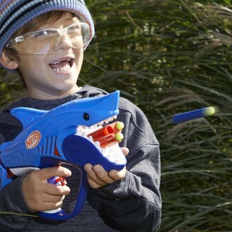 Nerf Elite Junior Sharkfire Blaster + 8 Darts