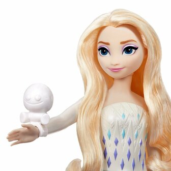 Dinsey Frozen Spin and Reveal Pop Elsa