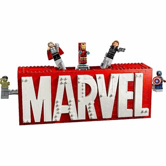 Lego Super Heroes 76313 Marvel Logo en Minifiguren