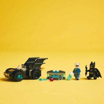 Lego Super Heroes 76301 DC Batman en Batmobile vs Mr. Freeze