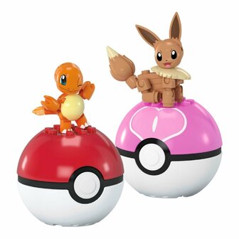 Mega Pok&eacute;mon Charmander en Eevee