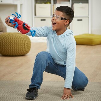 Nerf Spiderman Mech Strike Blaster + 3 Darts