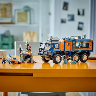 Lego City 60471 Exploration Laboratoriumtruck op de Noordpool
