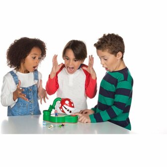 Nintendo Super Mario Piranha Plant Escape