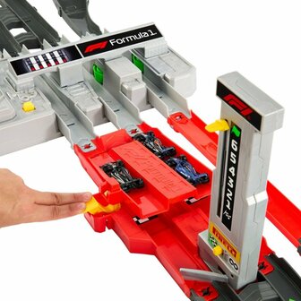 Hot Wheels F1 Racing Hero Trackset
