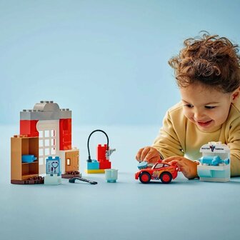 Lego Duplo 10456 Disney McQueens Bezoek Aan Docs Garage