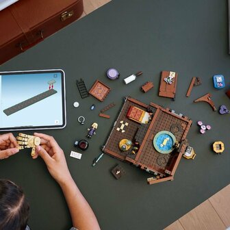 Lego Wednesday 76785 Appartement van Thing