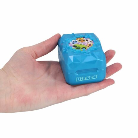 Spin Master Bitzee Interactive Digital Pet Magicals