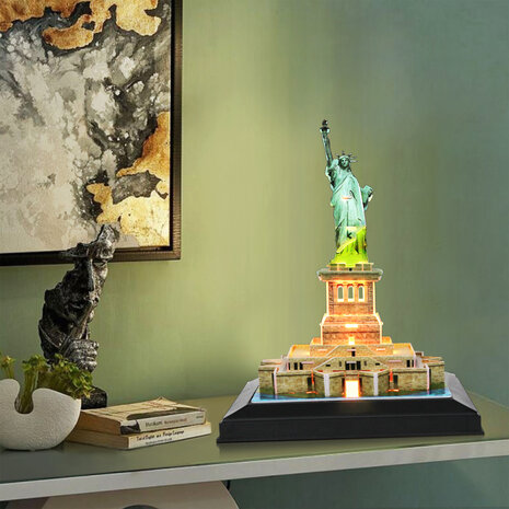 Cubic Fun 3D Puzzel Statue of Liberty + LED Verlichting 37 Stukjes