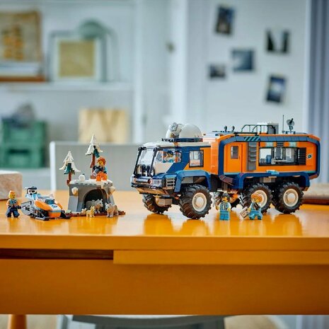 Lego City 60471 Exploration Laboratoriumtruck op de Noordpool