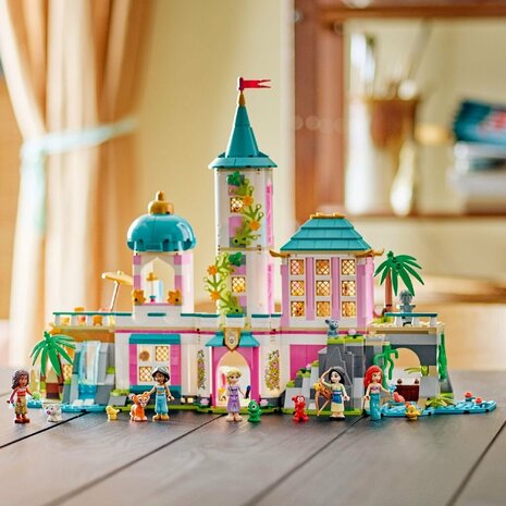 Lego Disney 43267 Princess Prinsessenkasteel en Koninklijke Huisdieren