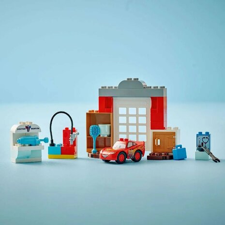 Lego Duplo 10456 Disney McQueens Bezoek Aan Docs Garage